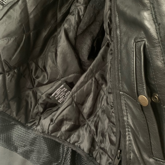 💯💕Leather motorcycle jacket - Picture 3 of 4